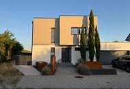 Exklusives Einfamilienhaus mit Pool, Doppelgarage & hochwertiger Ausstattung