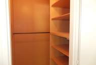 Sehr sympathische 3 Zimmer LOGGIA-Neubauwohnung im Grünen !!