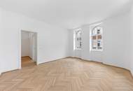 ERSTBEZUG ! Topsanierte 2 Zimmer / Altbau / hochwertige Ausstattung