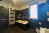 Modernes Wohnen: Doppelhaushälfte mit Doppel-Carport