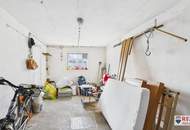 Gepflegtes Haus mit Garten, Garage & Nebengebäuden