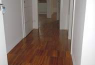 Exklusive 2,5-Zimmer-Wohnung mit hofseitiger Terrasse - verfügbar ab Mai 2026