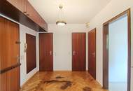LAGE! Ruhig und Grün - zentral in Mariahilf - 2 Zimmer, Loggia, separate Küche, KFZ-Stellplatz möglich