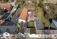 Charmantes Bauernhaus mit großem Grundstück, langgezogenem Hof, 2 Wohnungen und einem Swimmingpool