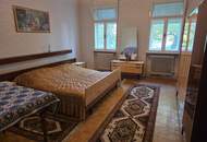 Streckhof in Moschendorf, 5 Zimmer, Wohnfläche 116 m², große Lagerflächen in den Nebengebäuden, 95.000 €