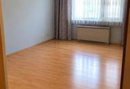 2-Zimmer-Wohnung mit Loggia in attraktiver Lage am Mittersteig