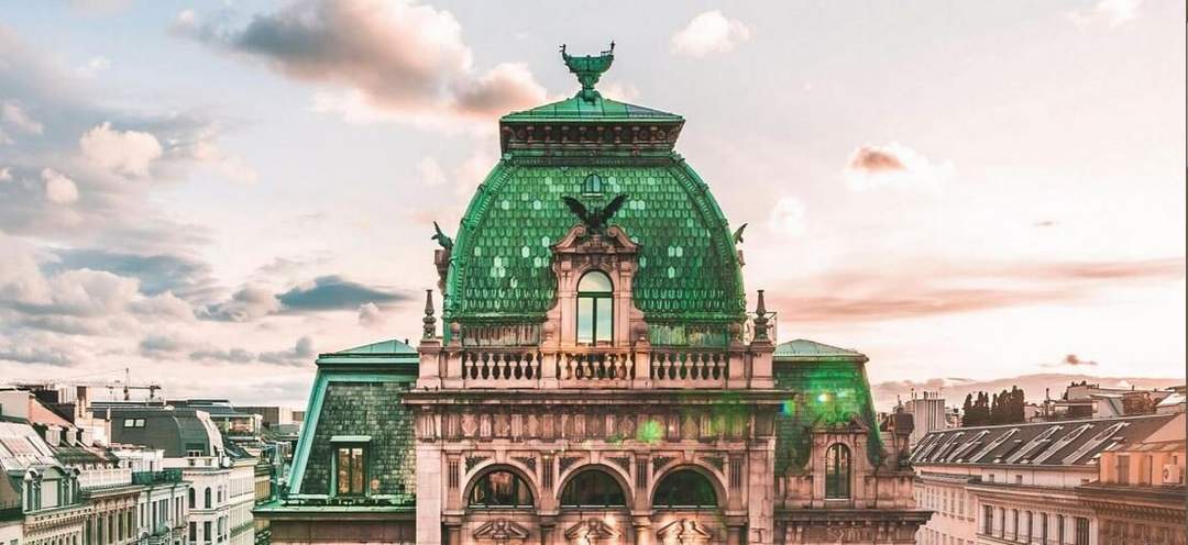 Komplett ausgestattetes Restaurant mit großem Eventsaal und Schanigarten!