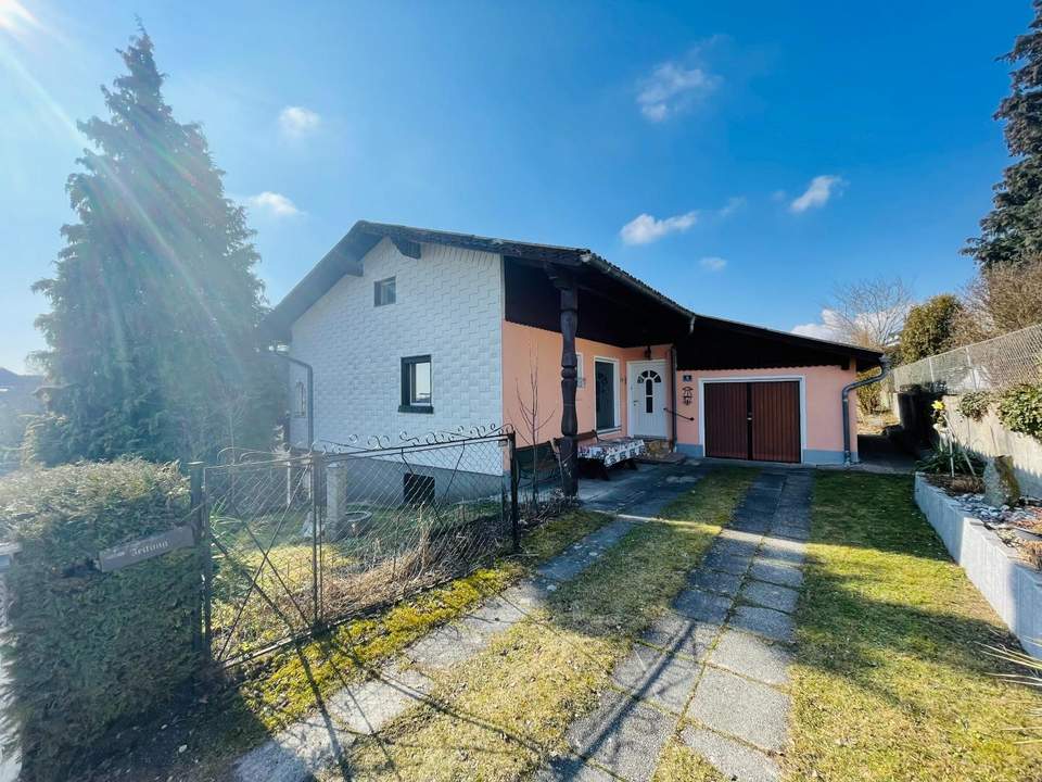 Siedlungsruhe genießen – Infrastruktur nutzen: Einfamilienhaus mit idealer Verkehrsanbindung