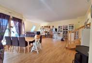 Außergewöhnliche Haushälfte vor den Toren Wiens mit enormem Potential