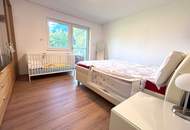 Schlitters: Kernsanierte Dachgeschosswohnung mit Balkon und Garten, 3 Schlafzimmer plus ein großer Raum für Gäste oder Homeoffice