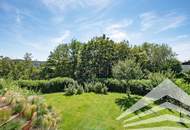 Stadtnahe High-End Villa mit unverbaubarem Naturblick & Infinity-Pool!