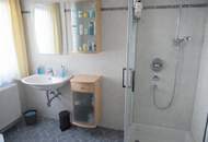 Familienfreundliches Haus mit Wintergarten und Doppelgarage!