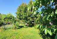 GERÄUMIGES ECKREIHENHAUS MIT GROSSEM GARTEN IN IDYLLISCHER LÄNDLICHER LAGE