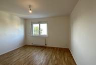 Top-sanierte 4-Zimmer Wohnung mit Balkon