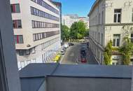 Charmante Altbauwohnung mit zwei Balkonen im Herzen des 5.Bezirks (zweiter Stock ohne Lift)