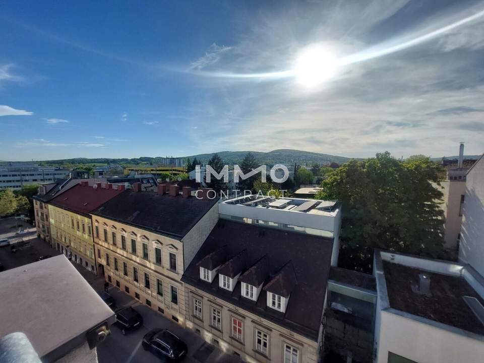 1 Monat mietfrei!!! 3-Zimmer Dachterrassen - Wohnung benötigt ein wenig "Pflege", die Aussicht ist einfach toll!