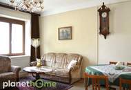 Ebenerdiges Wohnhaus inklusive Einliegerwohnung und romantischem Bauerngarten!