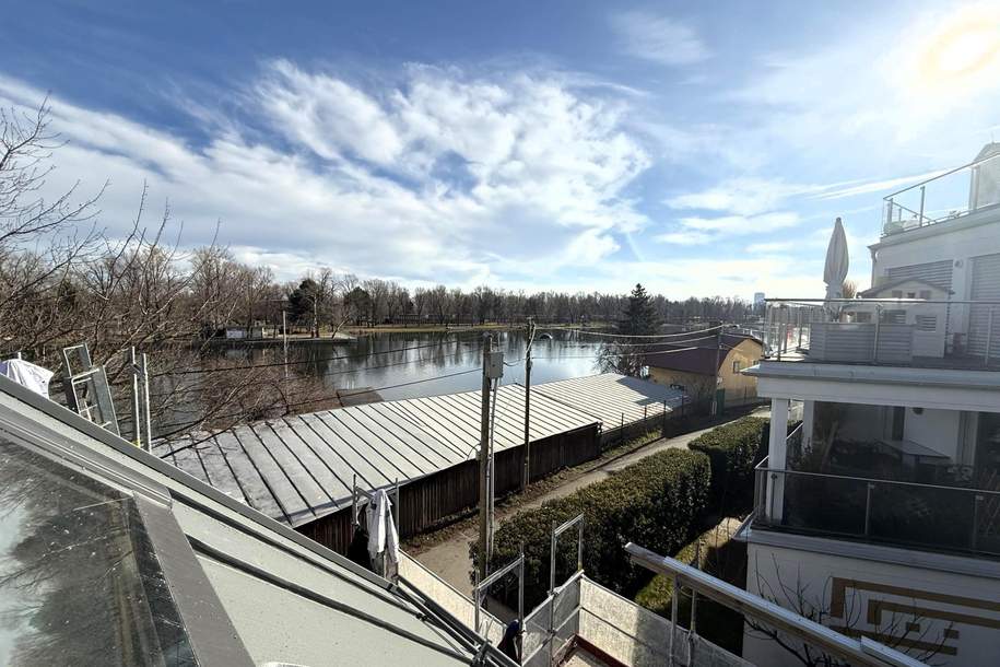 DG-Singlewohnung mit direktem Blick auf die Alten Donau – Provisionsfrei f. Käufer // DG-single apartment with direct view to the Old Danube //, Wohnung-kauf, 1.349.000,€, 1220 Wien 22., Donaustadt