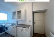 Helle und geräumige 3 - Zimmer Wohnung in guter Lage mit großzügiger Dachterrasse und Lift