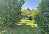 Viel Platz und ein wunderschöner Garten, alles was man benötigt um sich wohl zu fühlen.
