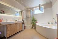 Moderne Dreizimmerwohnung mit Garten und zwei Parkplätzen, Badebiotop