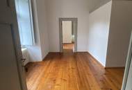 Herrschaftliches Wohnen im Schloss 138 m² 4 Zimmer Warmmiete!