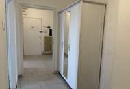 "Helle 3-Zimmer-Wohnung mit Loggia"