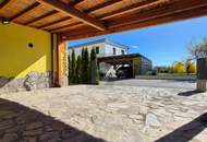 Preisreduktion! MODERNES WOHNEN MIT 12,5 KW PHOTOVOLTAIK, CARPORT &amp; PFLEGELEICHTEM GARTEN