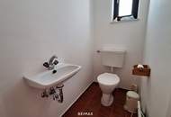 Charmantes Reihenhaus mit Gartenidylle und Balkon in Kapelln zur Miete