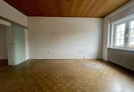 Charmantes Haus mit großem Lager &amp; Innenhof – vielseitig nutzbar!