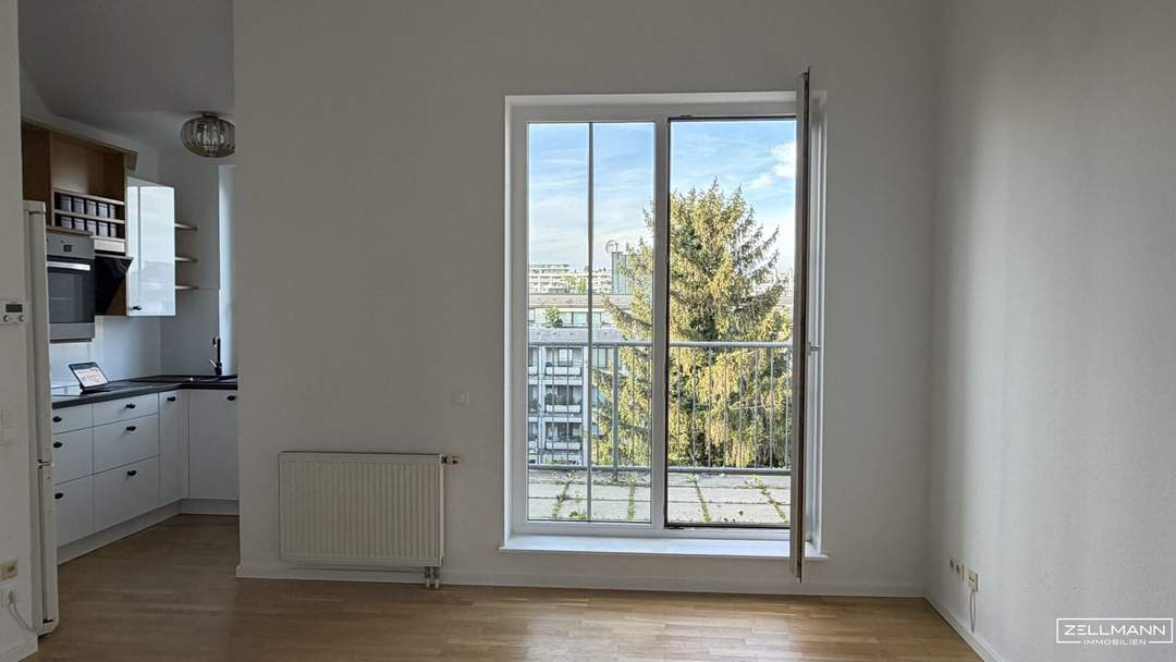 Dachgeschossperle - 3 Zimmer mit Terrasse und Garagenplatz in Ruhelage | ZELLMANN IMMOBILIEN