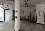 Raum für Ideen; renovierungsbedürftiges Geschäftslokal mit Top-Anbindung im 14. Bezirk zur Miete