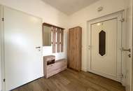 ZWEITBEZUG nach Sanierung // Schöne 2 Zimmer Wohnung mit Balkon | 1. Stock | Fernblick | Einbauküche