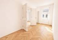 Zeitlose Eleganz im Stilaltbau: Luxuriös sanierte Traumwohnung