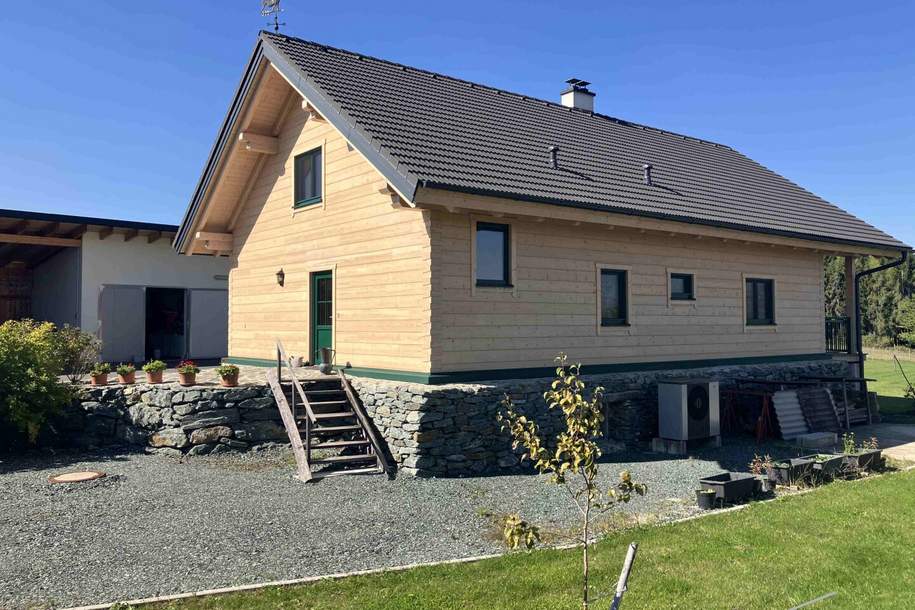 Skandinavisches Blockhaus mit Galerie, Kamin und großem Grundstück mit Fernblick, Haus-kauf, 690.000,€, 7534 Güssing