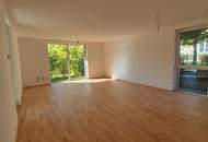 HAUSHÄLFTE IN ZENTRALER UND SEHR RUHIGER LAGE