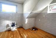 Haus mit Photovoltaik &amp; Entwicklungspotenzial