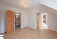 ** Top gepflegte 4 Zimmer Dachgeschoss Wohnung mit Alleinutzung 3er hofseitigen Terrassen - Maisonette Wohnung - Nähe Bahnhof Gersthof ** ab sofort **