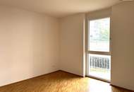 Sehr ruhige und angenehme Innenhofwohnung, toll geschnitten, hell und freundlich, mit sensationell niedrigen Heizkosten - Erdwärme!