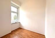 Charmante 2-Zimmer-Altbauwohnung mit Balkon
