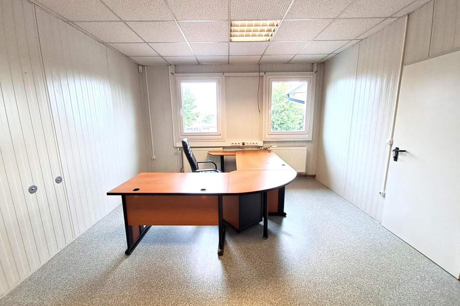 BÜRO/Geschäftslokal mit 500m² Freifläche direkt an der B1, B25 u. A1, Gewerbeobjekt-miete, 750,00,€, 3254 Melk