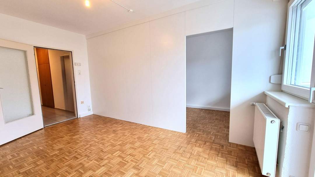 Wohnung mit verglaster Loggia nahe Zentrum