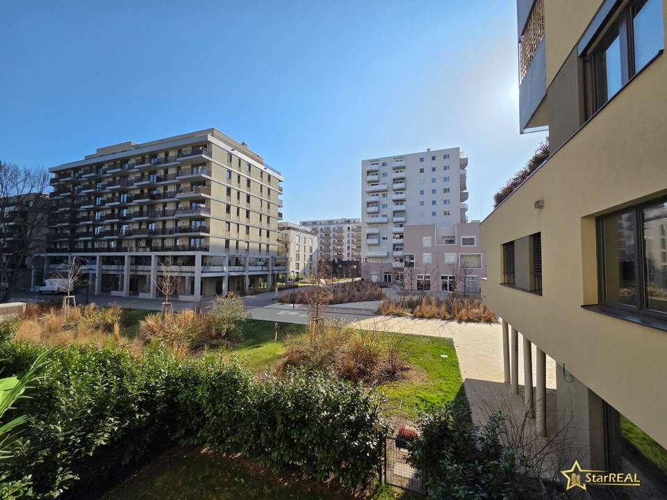 NEUBAU 2022. 3 ZIMMER MIT GROSSEM BALKON UND TIEFGARAGE. NAHE U1 KAGRANER PLATZ.