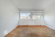 Wunderschöne 5 - Zimmer Wohnung mit Terrasse und Garten