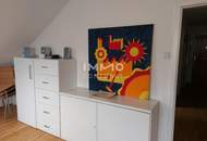 Charmante Dachgeschosswohnung für Single oder Pärchen!