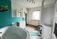 Zwei Wohnhäuser auf einem großzügigen Grundstück mit viel Potenzial in sehr ruhiger Lage!