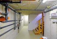 Exklusives Wohnhaus mit Indoorpool und Aussicht und LIFT , 3200 Grundstück NEUER TOPPREIS