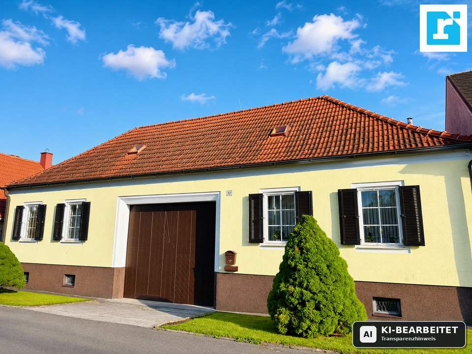 Wohnhaus mit Obstgarten, Wald und vielseitigen Nebengebäuden