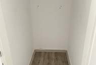 Familienfreundliches Wohnen in Perg: Gepflegte 3-Zimmerwohnung in ruhiger Umgebung und zentral gelegen mit allen Annehmlichkeiten direkt vor der Haustür! Jetzt mit KI-gestützter Visualisierung!