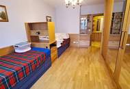 FAMILIENHIT MIT POTENTIAL, 113 m2 Neubau mit Loggia, 4 Zimmer, Küche, 2 Bäder, teilmöbliert, 3. Liftstock, Enkplatz